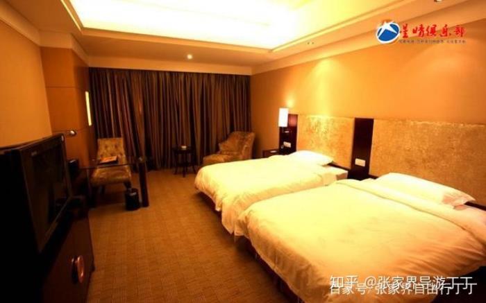  長沙伴游 張家界大大小小的酒店、賓館分布及住宿處條件差異大
