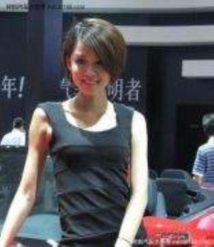 模特走光(模特走光圖片大全見毛)