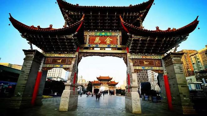 去昆明，邂逅寒冷冬日的春暖花開