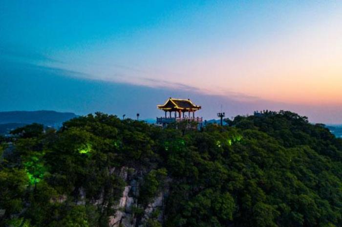 濟(jì)南千佛山風(fēng)景區(qū)攻略路線 附門(mén)票價(jià)格及開(kāi)放時(shí)間