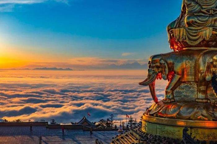 峨眉山有什么好玩的地方或者景點