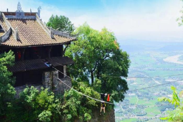 竇圌山風(fēng)景區(qū)好玩不 游玩項目及景點介紹