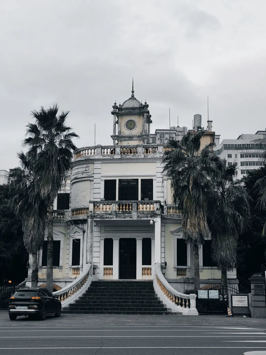 中國最能媲美三亞的城市 太湛藍了