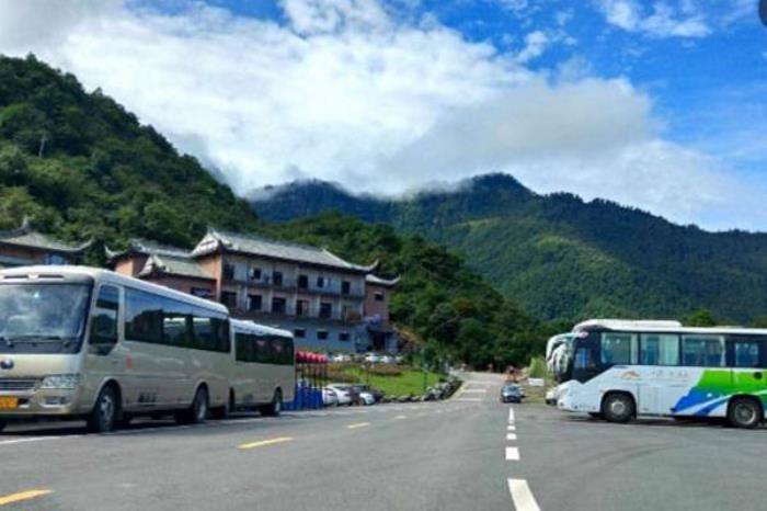 瓦屋山怎么坐車方便