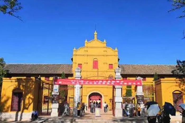 昆明有哪些旅游線路值得打卡