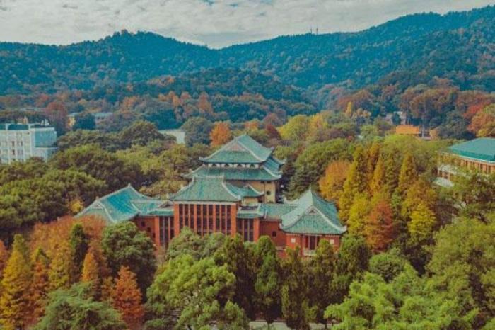 爬岳麓山最佳路線(xiàn) 爬山攻略