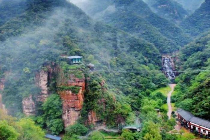 洛陽青要山風景區好玩嗎