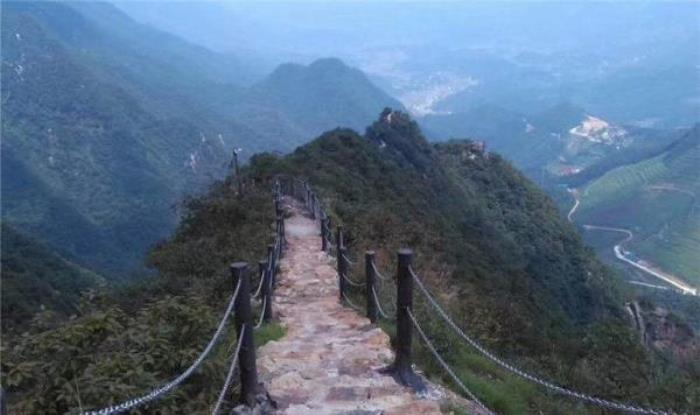 三聯(lián)峒冰泉景區(qū)