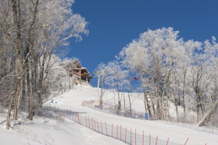 萬達長白山國際滑雪場