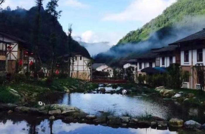 蜂桶寨鄧池溝景區