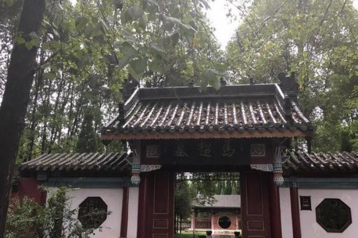 馬超墓祠