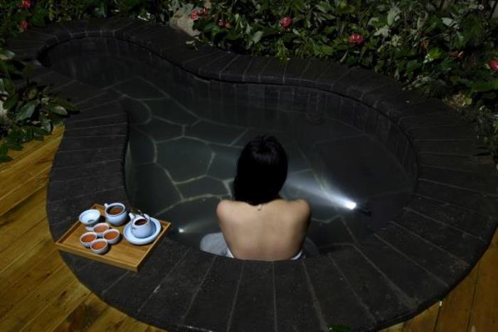 湯河裸浴溫泉度假區(qū)