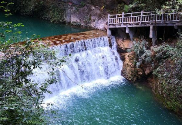 鶴峰屏山峽谷