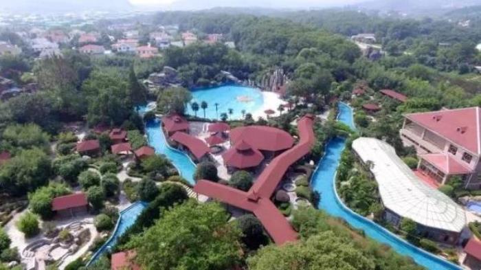 金孔雀溫泉旅游度假村