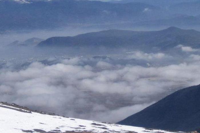 石卡雪山風景區