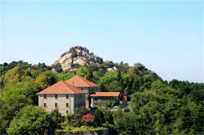 信陽(yáng)雞公山