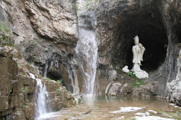 天脊山自然風(fēng)景區(qū)