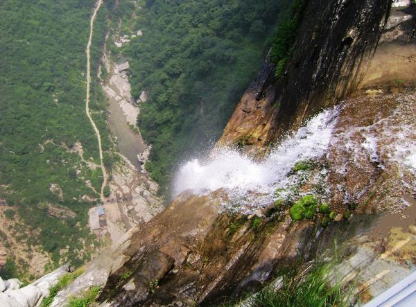 天脊山自然風(fēng)景區(qū)
