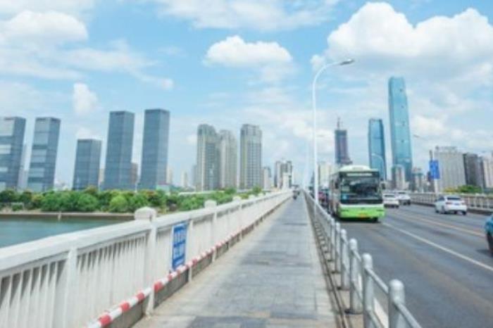 橘子洲大橋