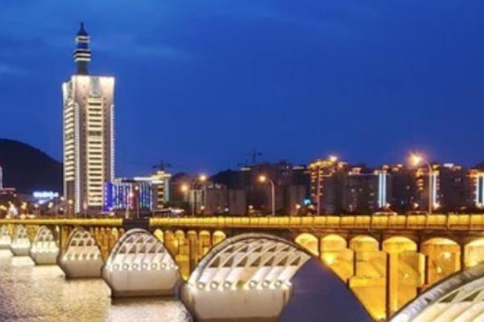 橘子洲大橋