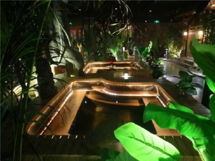 塞納溫泉會館