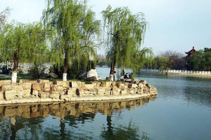 龍湖公園