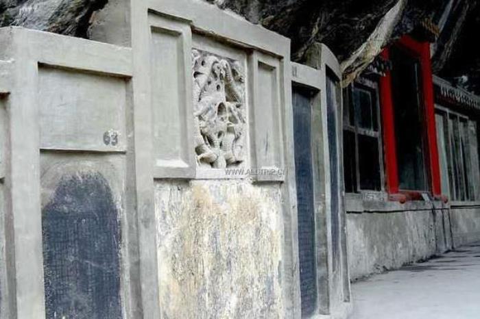 靈崖寺