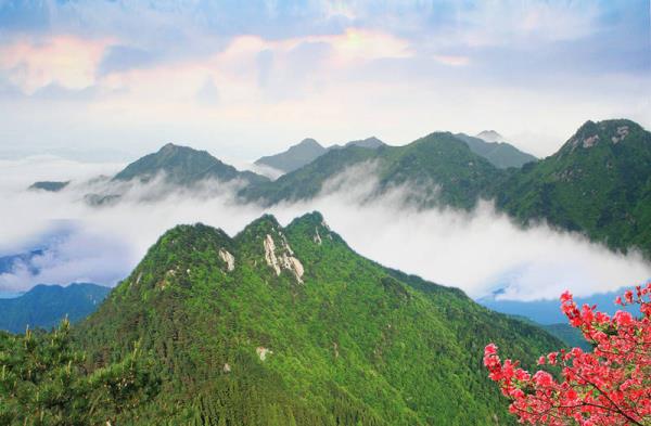 三角山旅游度假區(qū)勇者蹦極