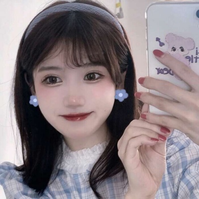 中山向?qū)О橛纬绦騿T景瑤謙