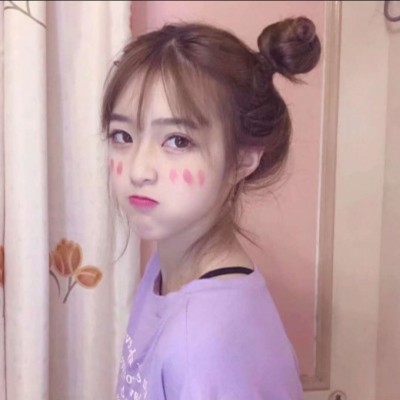 合肥陪游女孩調(diào)酒師束淇文