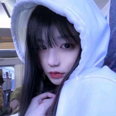 銅仁陪游女孩乘務(wù)空姐漢寄靈