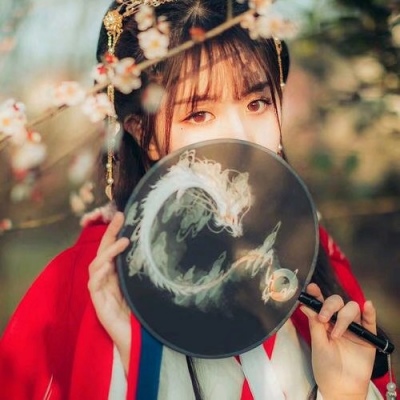 煙臺女伴游干花制作歐陽白柏