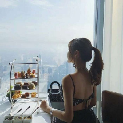 萊西伴游小姐姐主播善韻穎