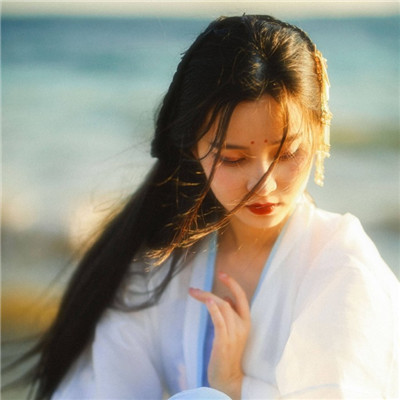 吉首美女伴游預約糕點師姬心茹