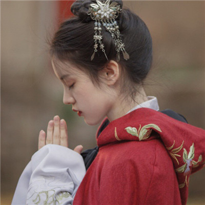 如皋結伴游代言模特輝蘭夢