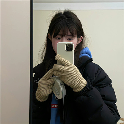 貴港伴游服務氣質車模合馥瑾