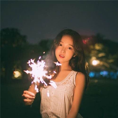 柳州伴游交友電商網紅曲映彤
