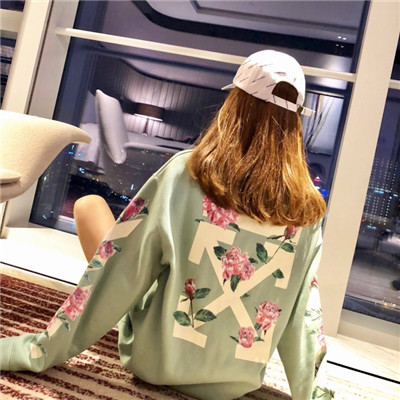 峨眉山美女伴游預約大長腿空姐圣昕思