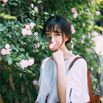 松原結(jié)伴游玩研究生甄悅弈