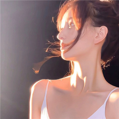 義烏伴游報關(guān)員眭歡蝶