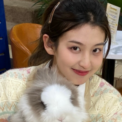 上海美女陪玩普通空姐曲雅舒