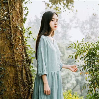 中山旅游私人導游少女嚴巾冉