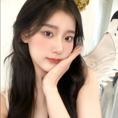 大理私人伴游女孩網(wǎng)紅車模屠綺蘭
