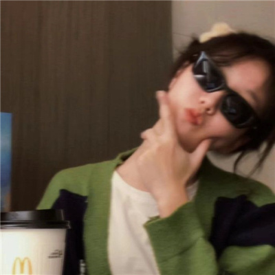 克拉瑪依結女伴旅游收銀員將馨瑤
