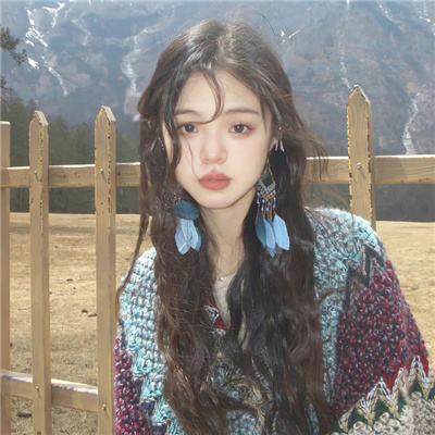 蒙自美女伴游預約藝術模特杜自琴