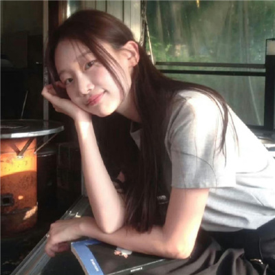 青島美女伴游預(yù)約畢業(yè)生邰玲靈