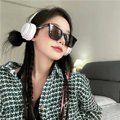 青島陪玩妹子長腿模特區蓉蓮