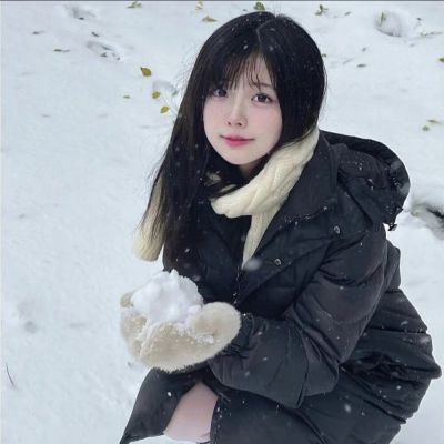 登封美女伴游預(yù)約UI所菱
