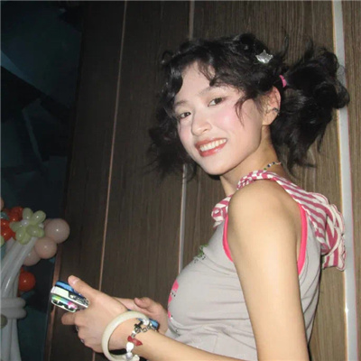禹城陪玩妹子調酒員咸悠