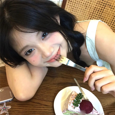 深圳結(jié)女伴旅游鮮花店雷彤陽